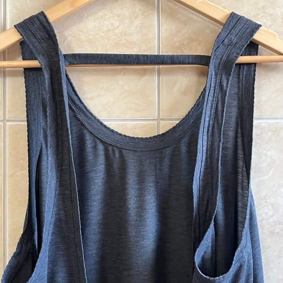 Lululemon Tank - Grey - Size 6/8 - Picture 10 of 10